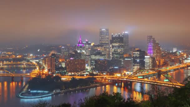 匹兹堡 宾夕法尼亚 美国的天际线从南边黄昏时分 — 图库视频影像