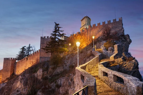 San Marino Köztársaság Első Toronnyal Hajnalban — Stock Fotó