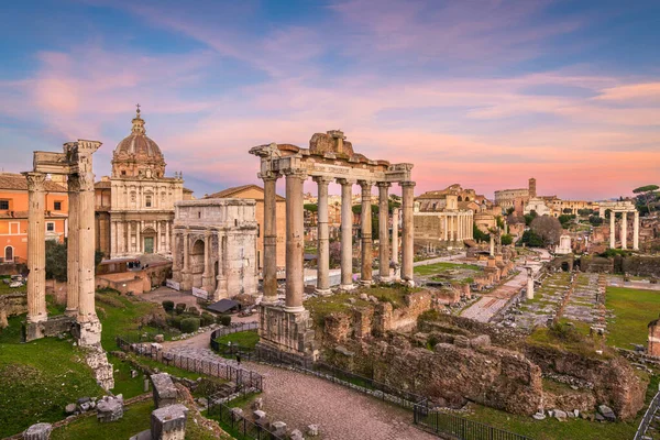 Rom Italien Vid Det Historiska Forum Romanum Ruiner Skymningen — Stockfoto