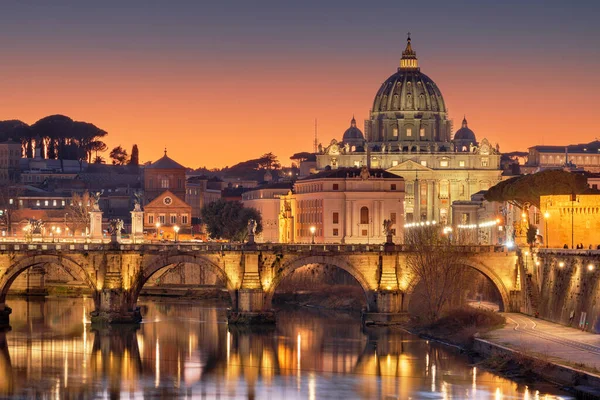 Bazilika Petra Vatikánu Řece Tiber Přes Řím Itálie Soumraku — Stock fotografie