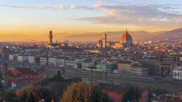 Florencia Italia Skyline Con Edificios Emblemáticos Atardecer Sobre Río Arno — Vídeos de Stock