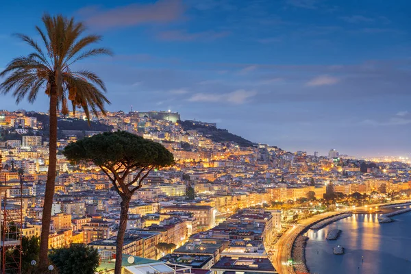 Napoli Talya Napoli Körfezi Boyunca Alacakaranlıkta — Stok fotoğraf