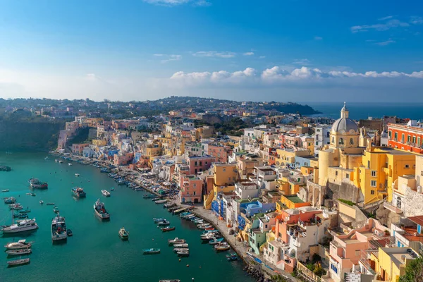 Прочіда Італійське Старе Місто Горизонті Середземному Морі Після Обіду — стокове фото