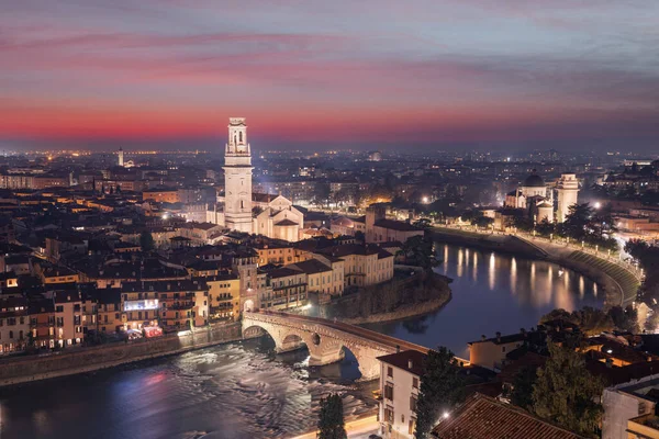 Верона Італійське Місто Горизонті Річці Адіж Сутінках — стокове фото