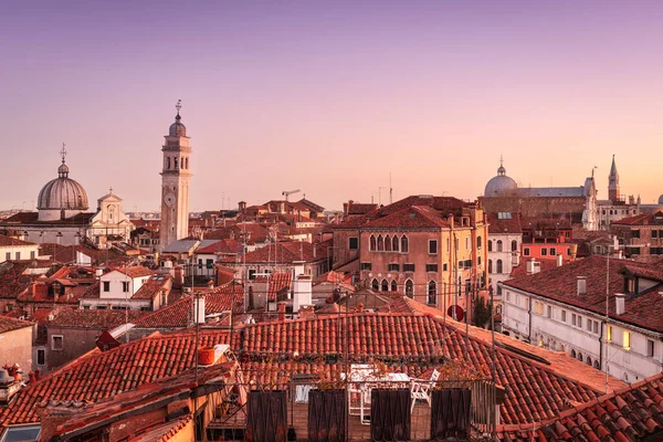 Veneza Itália Skyline Telhado Marcos Históricos Entardecer — Fotografia de Stock