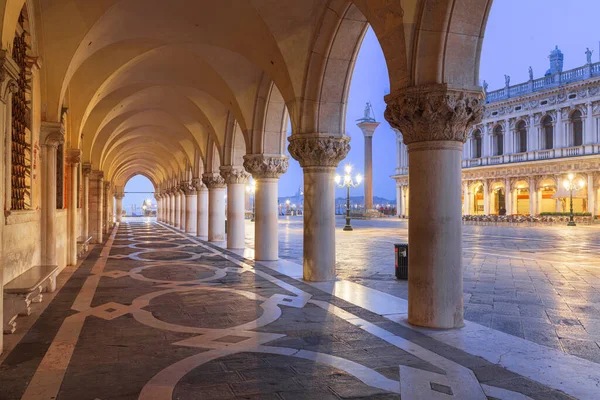 Venedik Talya San Marco Meydanı Nda Sisli Bir Sabah — Stok fotoğraf