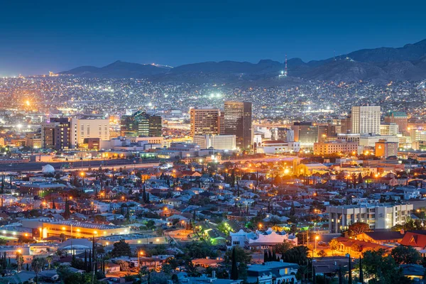 Paso Texas Usa Downtown City Skyline Der Abenddämmerung Mit Juarez — Stockfoto