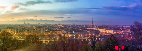 Turyn Piemont Włochy Zmierzchu Panorama Kretem Antonellianą — Zdjęcie stockowe