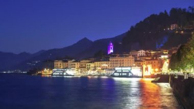 Bellagio, İtalya Como Gölü 'nde karanlıktan şafağa kadar.