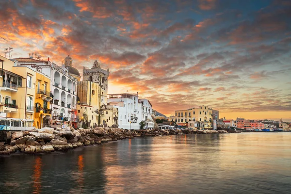 Ischia Adası Napoli Talya Akdeniz Kıyısında Gün Batımında — Stok fotoğraf