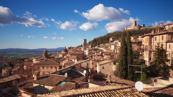 Assisi Italy Rooftop Hilltop Old Town Skyline Afternoon — Stockvideo
