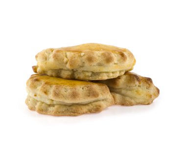 ince hamur bir tepe tarafından ortaya konulan