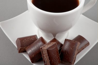 siyah kahve ve çikolata