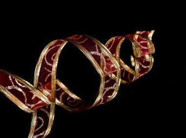 oyma bürokrasi yansıması ile siyah arka plan