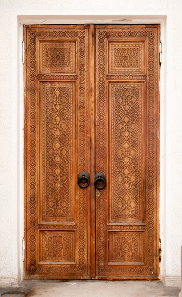 Houten bewerkte deur — Stockfoto