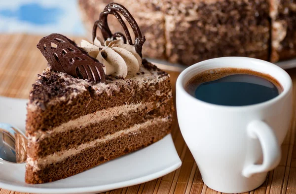 Kahve ve pasta plaka dilimi — Stok fotoğraf