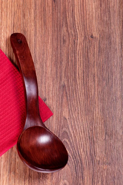 Rode houten lepel — Stockfoto