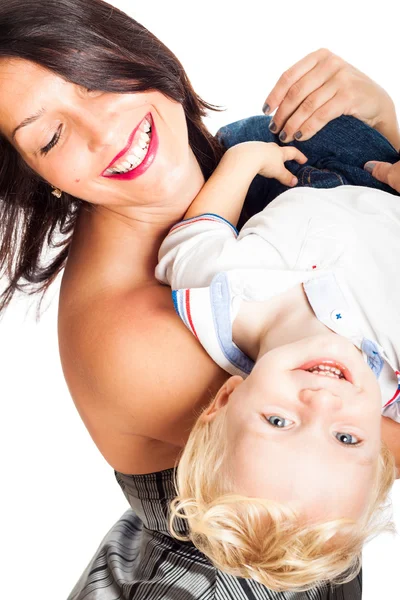 Mulher feliz brincando com menino — Fotografia de Stock