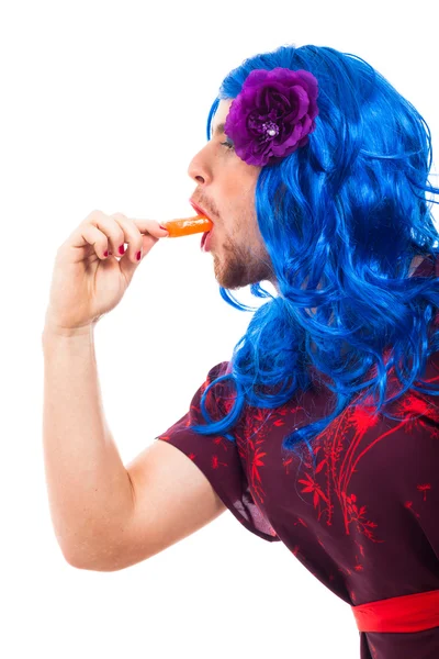 Cross dressing man with ice pop — Stock Photo, Image