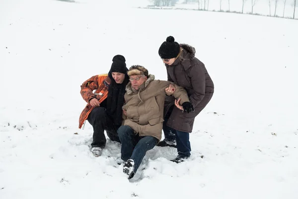 수석 눈 사고와 사람들 로열티 프리 스톡 사진