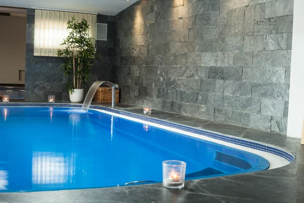 Basen wellness i spa — Zdjęcie stockowe