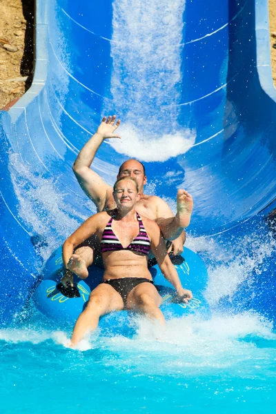 People at water park — Stock Photo, Image
