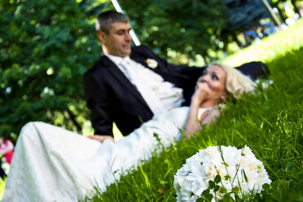 Bouquet close up on a background honeymoon — Stock Photo, Image