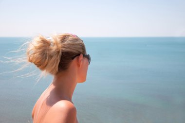 kadın tropikal plaj