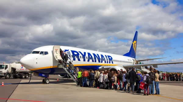 Passenger compartment of the aircraft company Ryanair — Stock Photo, Image