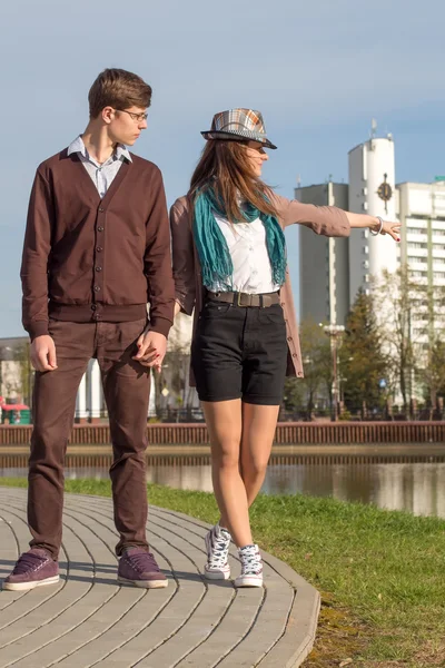 Young fashion Hipster couple in love — Stock Photo, Image