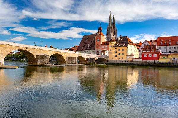 Sunny Old Town di Ratisbona, Baviera, Germania — Foto Stock