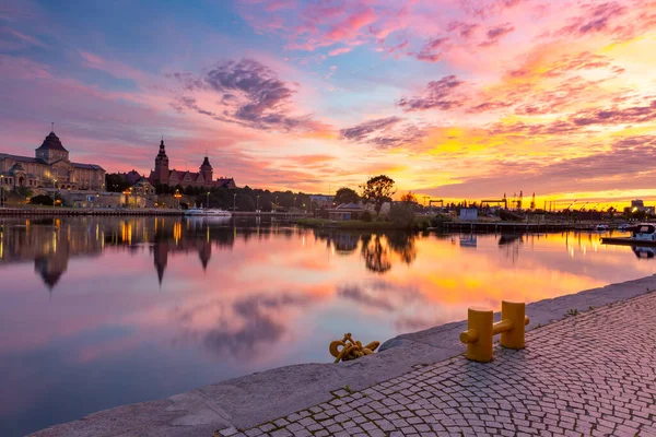 Stare Miasto i Odra o zachodzie słońca w Szczecinie, Polska — Zdjęcie stockowe
