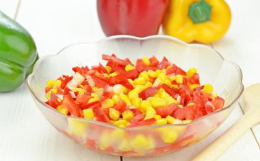 kırmızı biber ve soğan salata