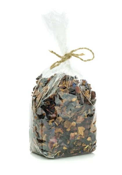 Un sac de feuilles de thé frais — Photo