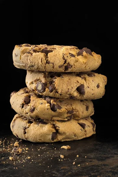 Stack Chocolate Chip Cookies Biscuits Crumbs Dark Background — стоковое фото