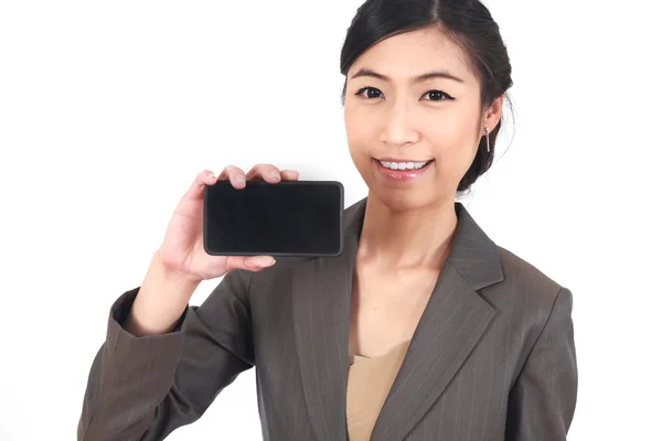 Business Woman Εμφάνιση κενή οθόνη αφής κινητό τηλέφωνο κυττάρων — Φωτογραφία Αρχείου