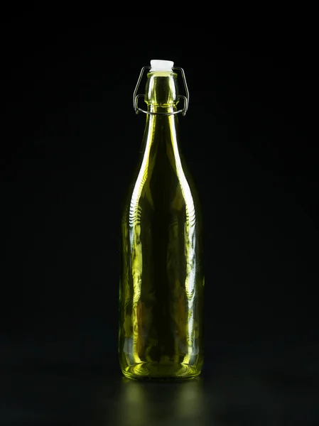 Botella verde transparente — Foto de Stock