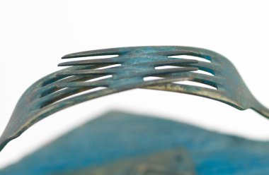 paslanmış çatal yapıştırılmış