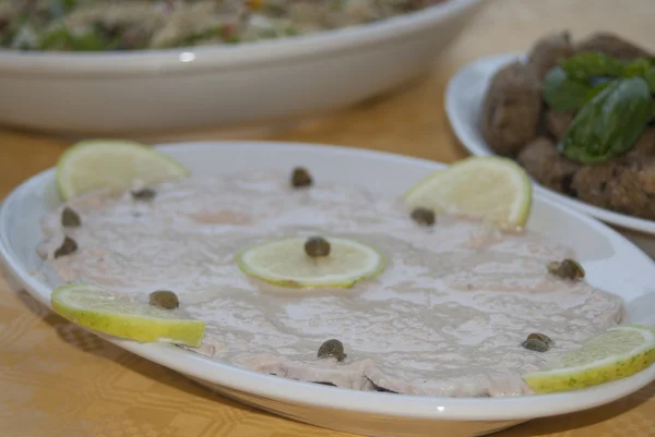 tonbalığı soslu dana eti