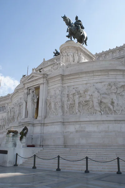 Vittoriale monument in rome — Stockfoto