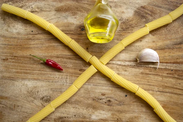 Ingredients Prepare Pasta Garlic Olive Oil Chilli — Stock Photo, Image
