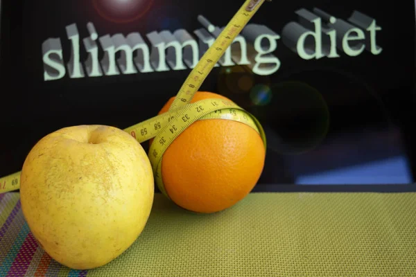 Concetto Dieta Dimagrante Con Frutta Frase Sfondo Nero — Foto Stock