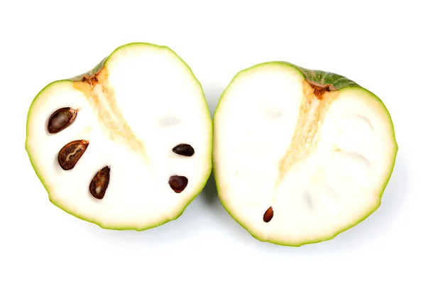 Μισή Κρέμα Μήλου Cherimoya Απομονωμένη Λευκό — Φωτογραφία Αρχείου