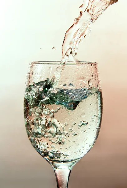 Un bicchiere d'acqua. — Foto Stock