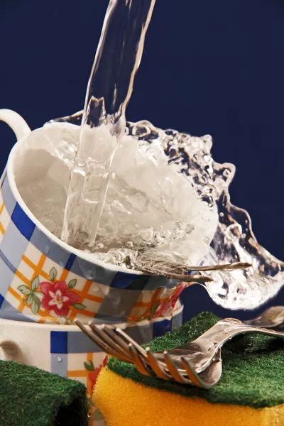 Lavado de tazas de té . — Foto de Stock