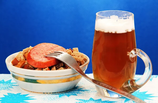 Beer and a snack. — Stock Photo, Image