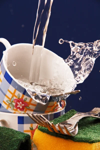 Lavado de tazas de té . — Foto de Stock