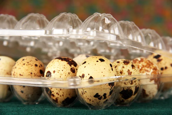 Huevos de codorniz en bolsa de plástico . — Foto de Stock