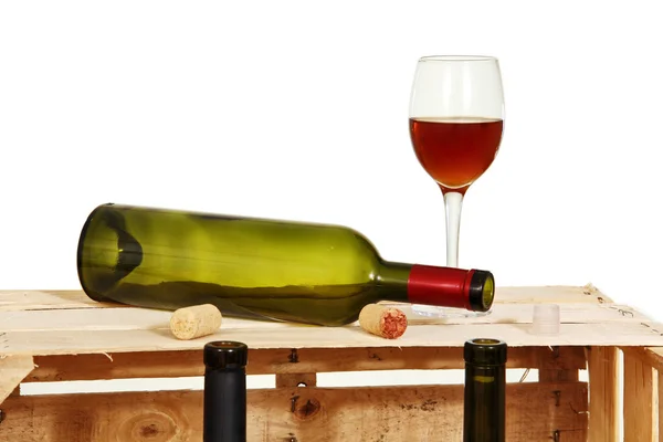 Bottiglia e bicchiere di vino. — Foto Stock