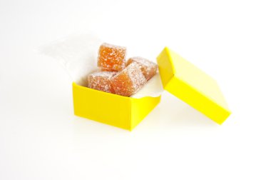 hediye olarak ev yapımı meyve şekeri